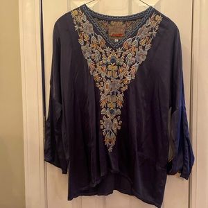 Johnny Was long sleeve top size small